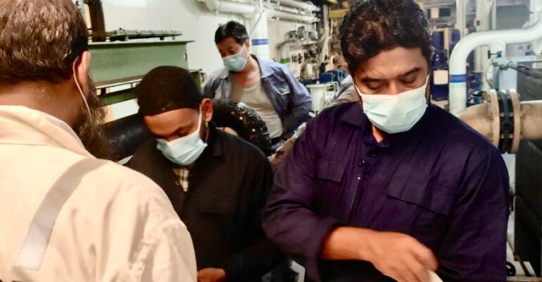 Image of people Working